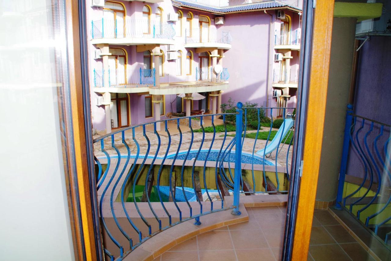 Azura Garden Apartments Chernomorets Bagian luar foto