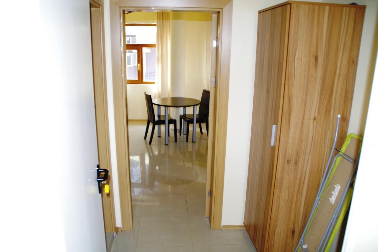 Azura Garden Apartments Chernomorets Bagian luar foto
