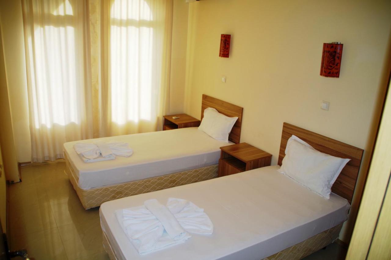 Azura Garden Apartments Chernomorets Bagian luar foto